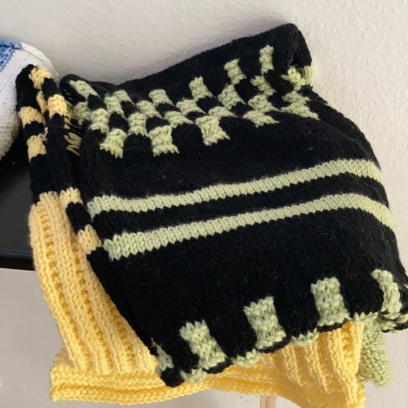 Knit scarf - Picture 1 of 4